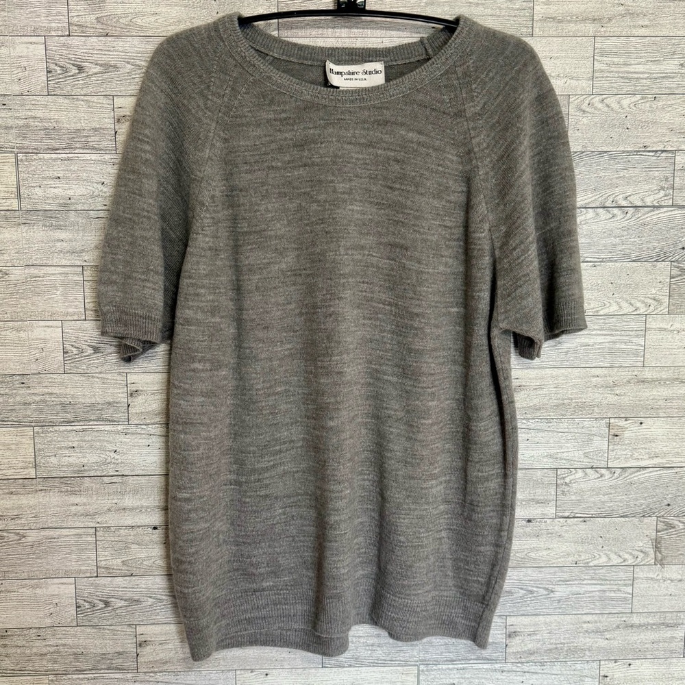 Hampshire Studio Size-Large  VINTAGE Acrylic Sweater Short‎ Sleeve Gray/Silver - Picture 4 of 14